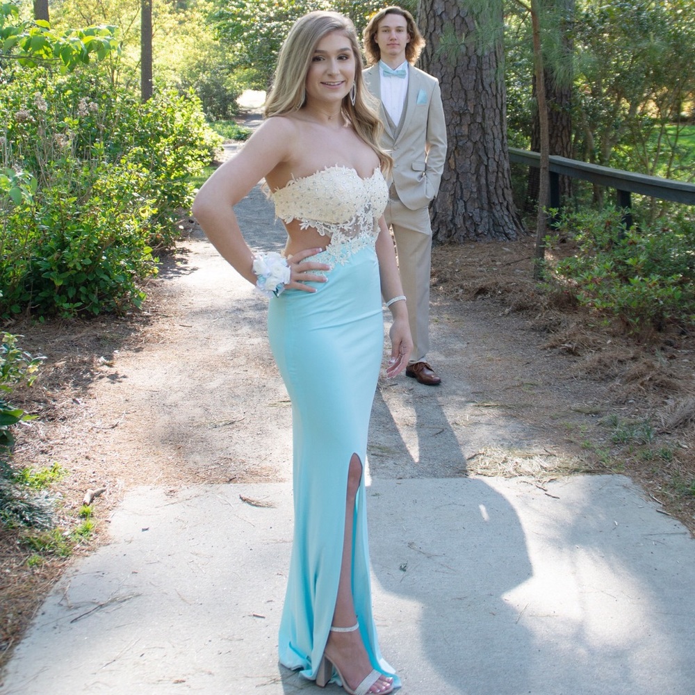 Prom dress